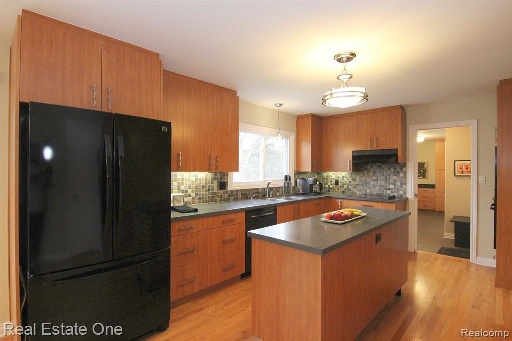 6749 ALDERLEY Way, West Bloomfield, MI — Photo 10