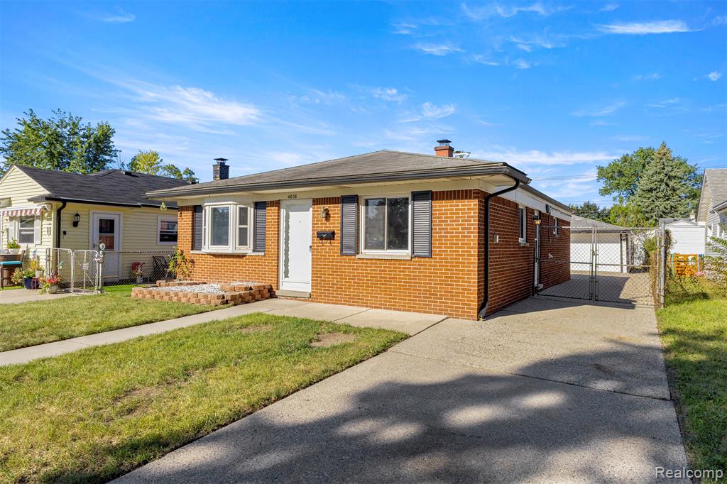 4638 Gertrude Street, Dearborn Heights, MI 48125 — Photo 32