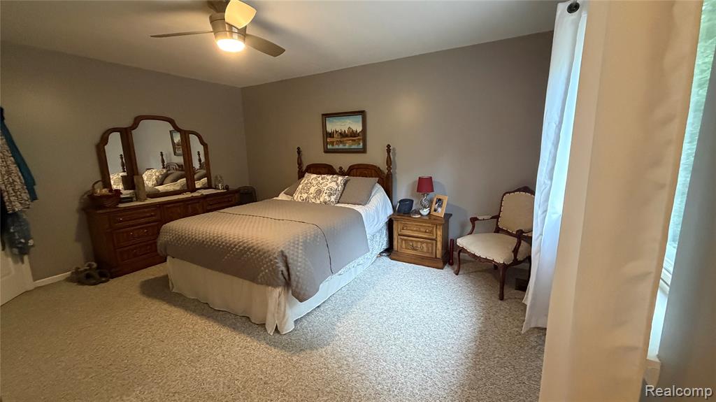 490 Cove View Drive, Waterford, MI 48327 — Photo 39