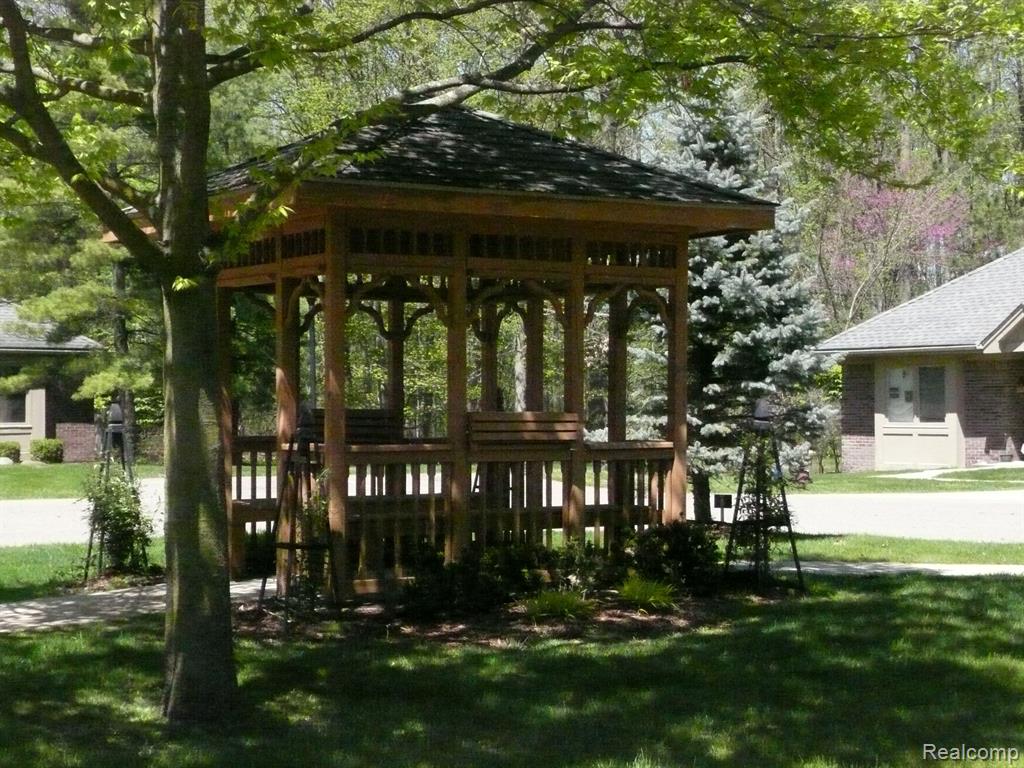 21372 MULBERRY Court, Farmington Hills, MI 48336 — Photo 26