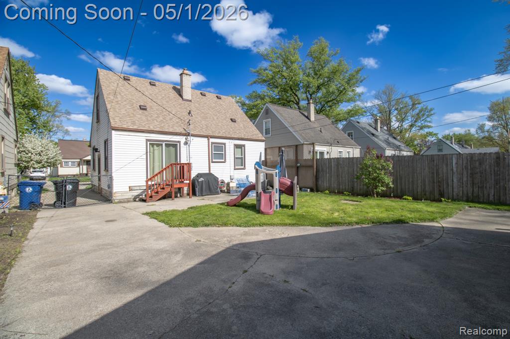 18455 Denby, Redford, MI 48240 — Photo 37
