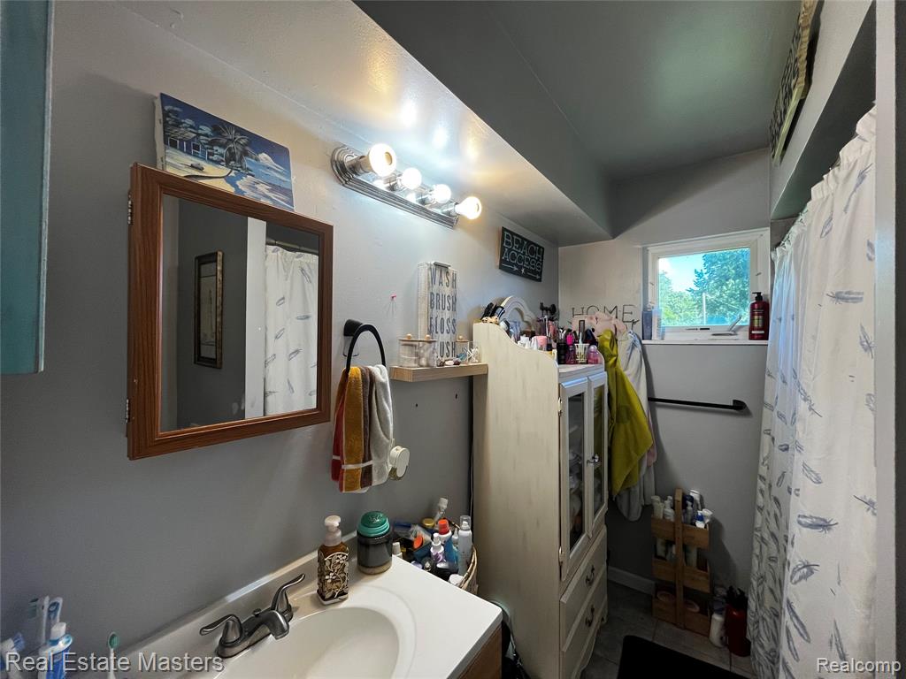 8216 Lakeshore Road Road, Lexington, MI 48450 — Photo 18