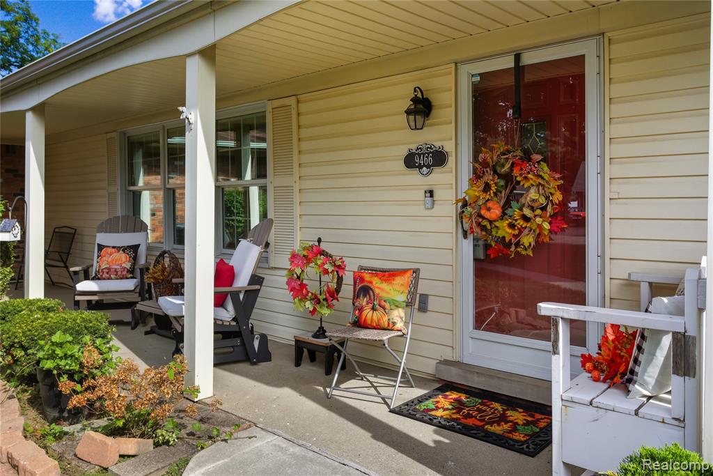 9466 Marilyn Avenue, Plymouth, MI 48170 — Photo 3