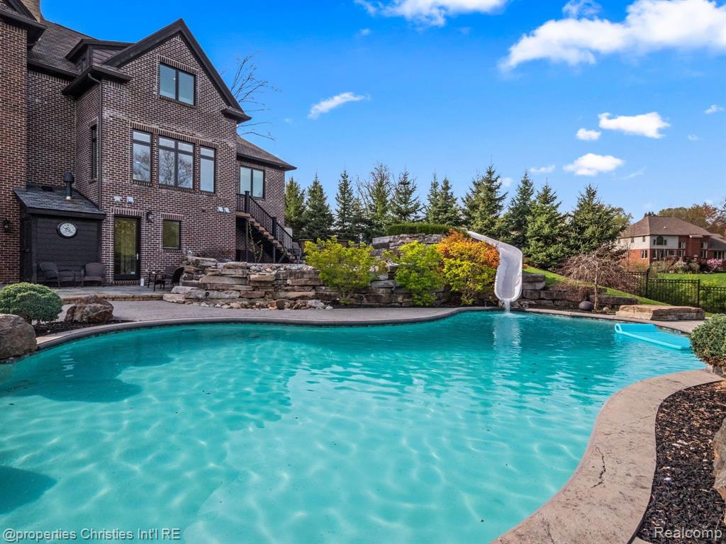 920 SOUTHDOWN Road, Bloomfield Hills, MI 48304 — Photo 4