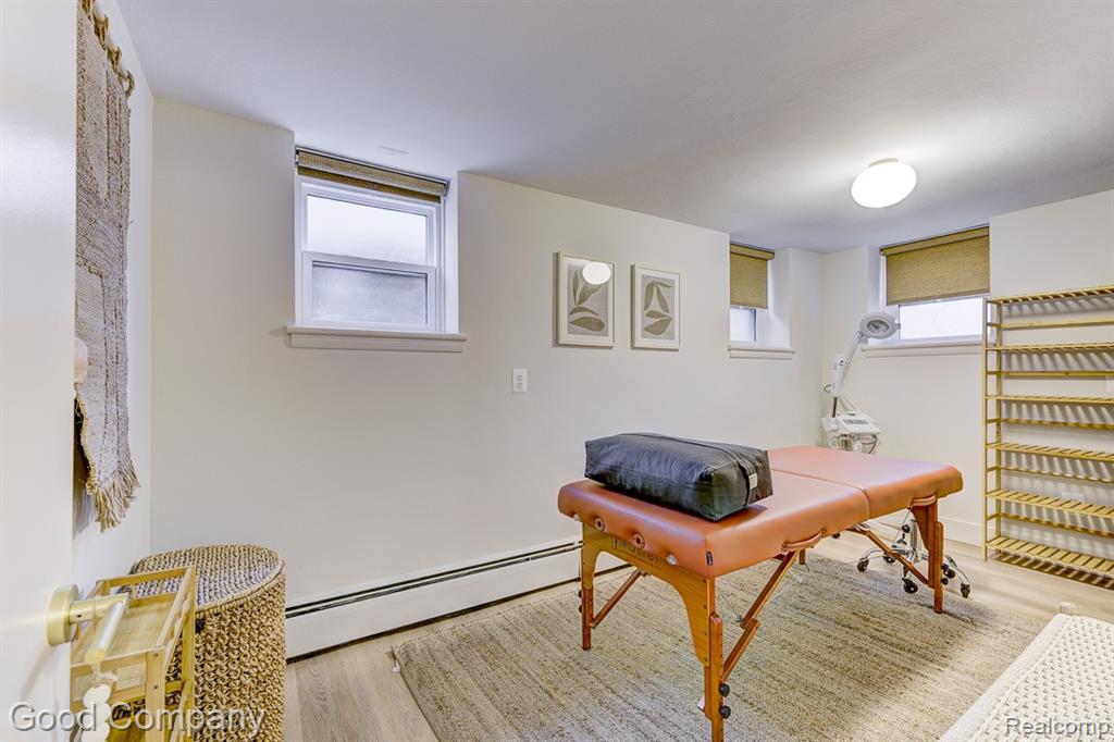 8750 W 9 Mile Road, Oak Park, MI 48237 — Photo 27