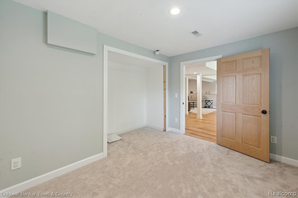 4577 Oaklawn Drive, Pinckney, MI 48169 — Photo 34