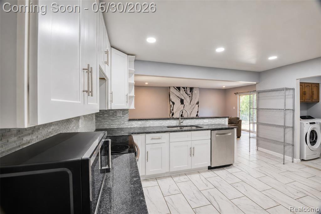 36900 Ferndale Street, Romulus, MI 48174 — Photo 13