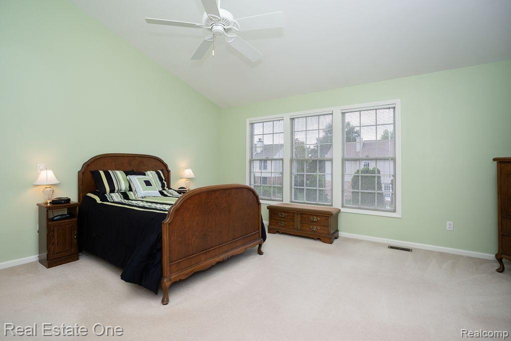 961 HOLLOW CORNERS, Rochester, MI 48307 — Photo 27