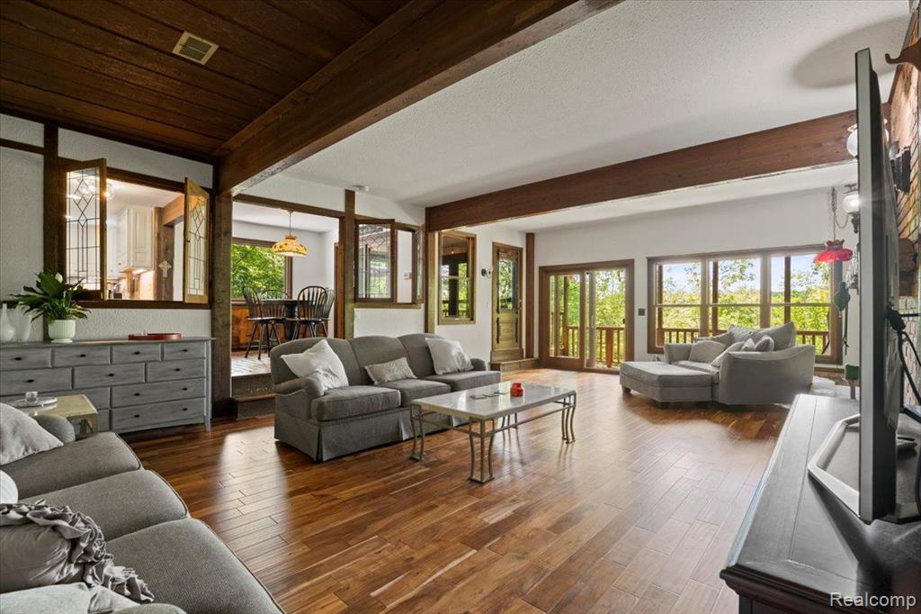 6885 DEERHILL Drive, Clarkston, MI — Photo 27