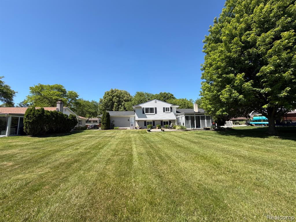 6366 Walker Drive, Troy, MI 48085 — Photo 2