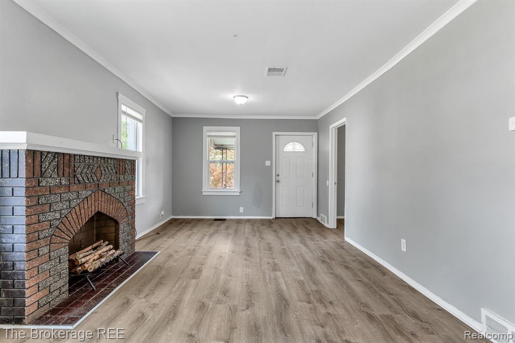 467 W MAXLOW Avenue, Hazel Park, MI 48030 — Photo 6