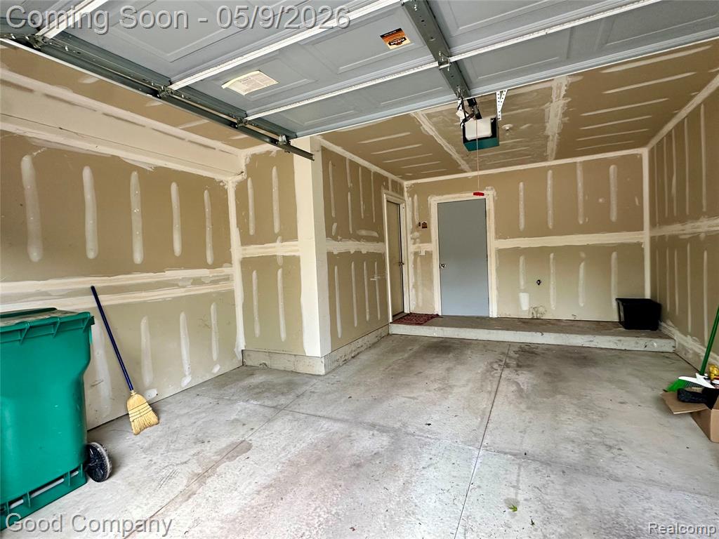 12211 Chesapeake Circle, Walled Lake, MI 48390 — Photo 10