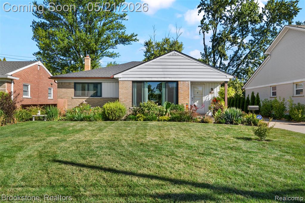 18474 Beverly Road, Beverly Hills, MI 48025