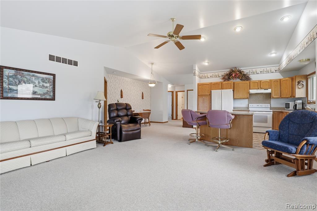 1089 Jenna Drive, 217, Davison, MI 48423 — Photo 8