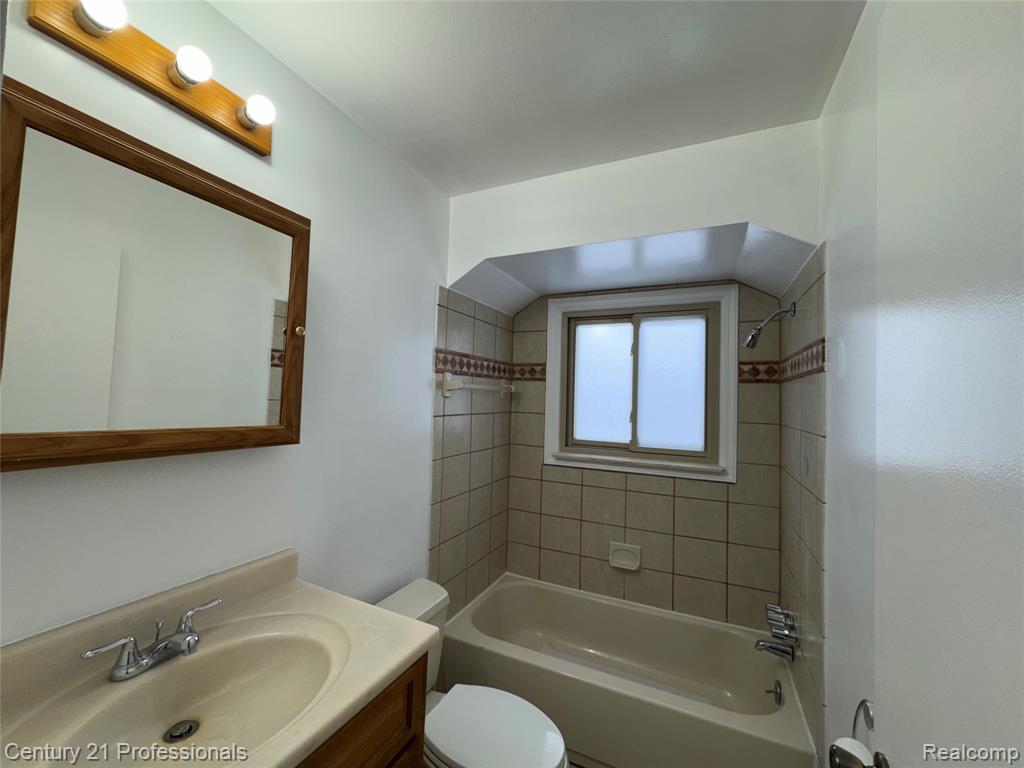 6327 Merriman Road, Garden City, MI — Photo 20