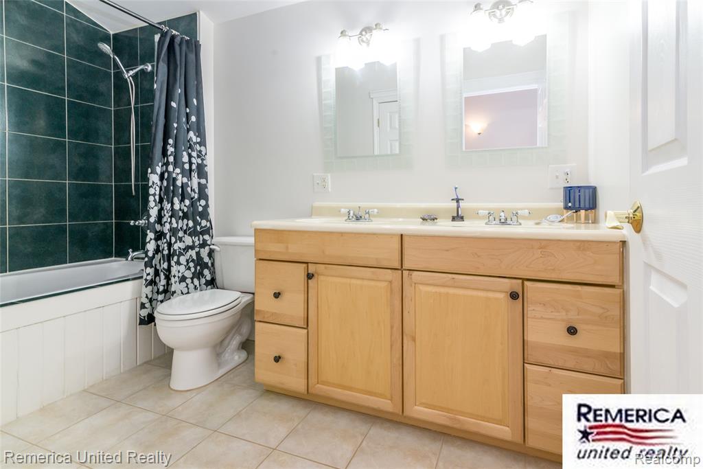 9852 Southlawn Circle, Jerome, MI 49249 — Photo 33