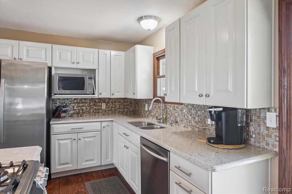 990 E Temperance Road, Temperance, MI 48182 — Photo 13