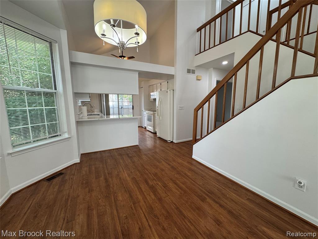 6620 Fireside Court, West Bloomfield, MI — Photo 5