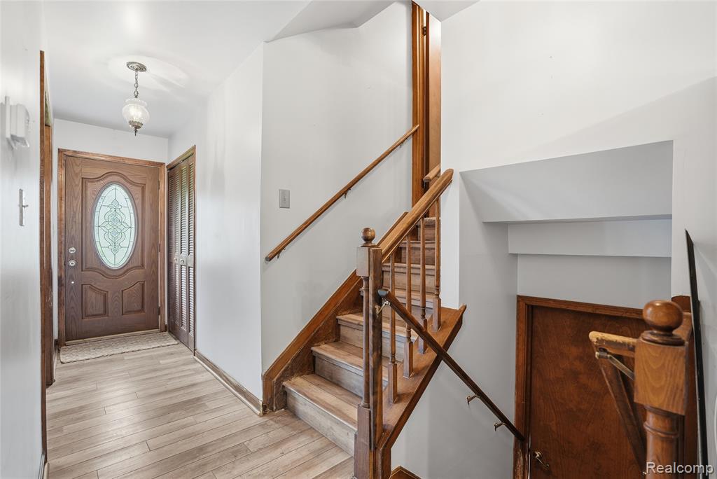 1525 E Dawson Road, Milford, MI 48381 — Photo 32