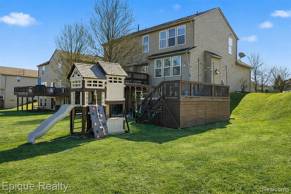 7858 Turrillium Lane, Waterford, MI 48327 — Photo 36