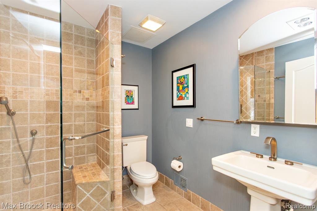 7080 Colony Drive, West Bloomfield, MI 48323 — Photo 69