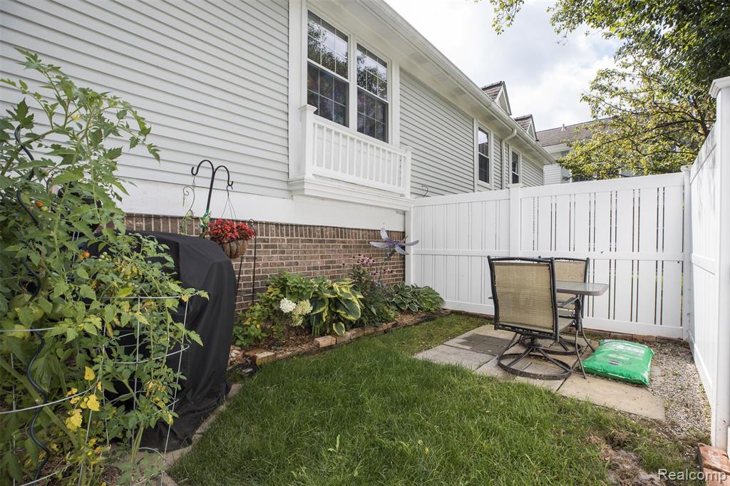 41776 Broquet Drive, Northville, MI 48167 — Photo 23
