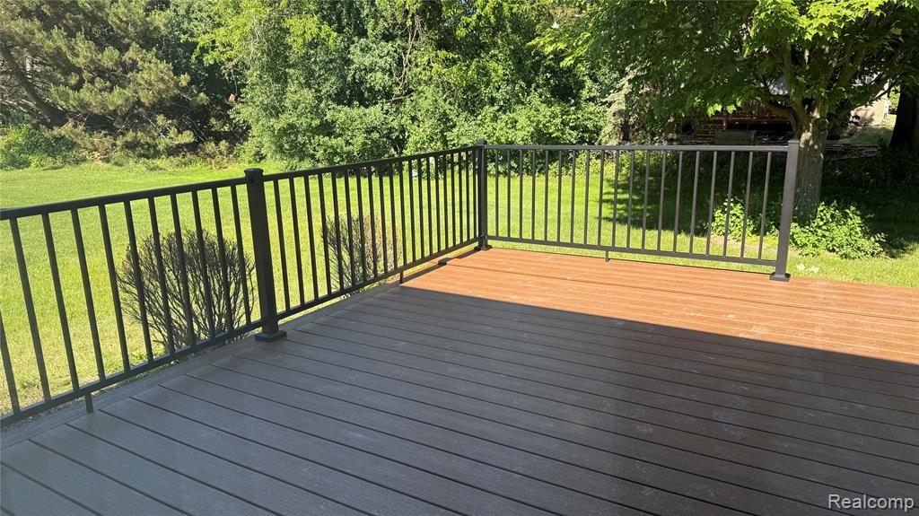 16966 White Haven Drive, Northville, MI — Photo 16