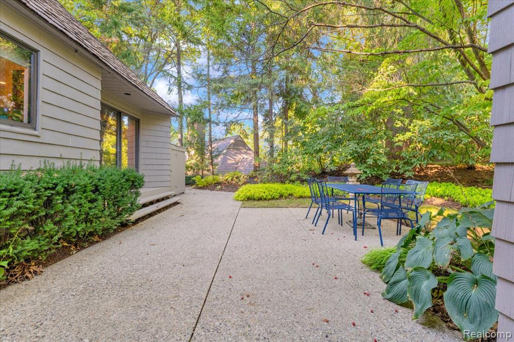 965 BLOOMFIELD WOODS, Bloomfield Hills, MI 48304 — Photo 54