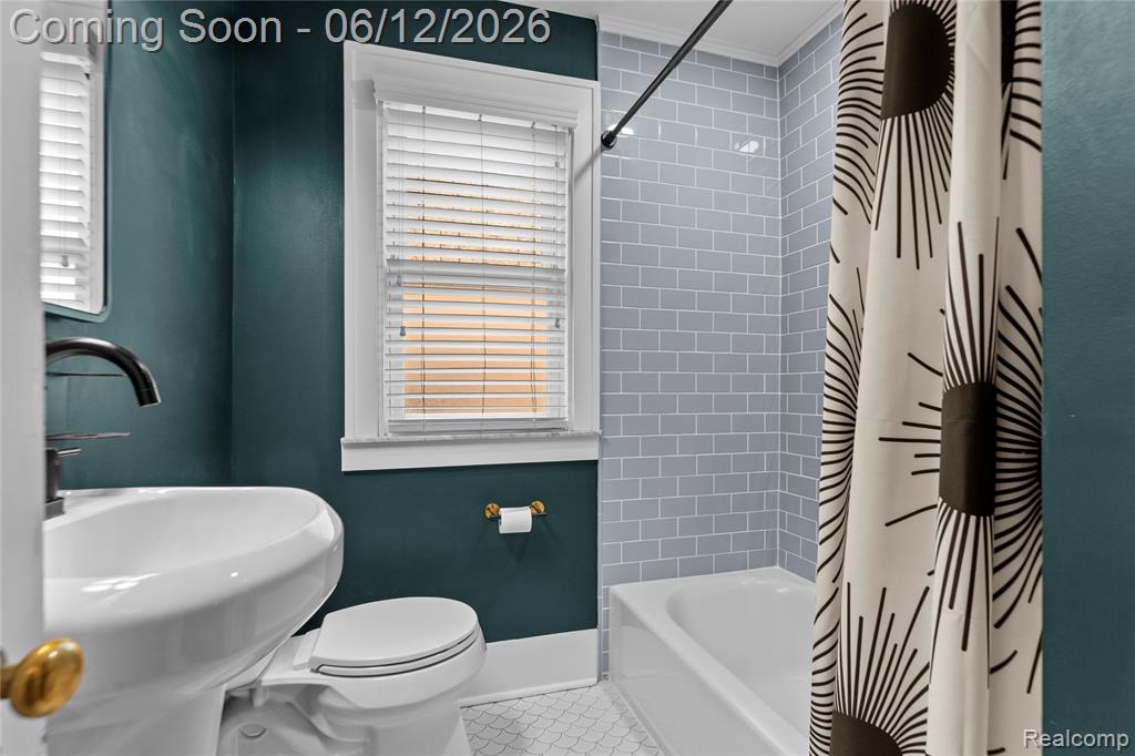 454 W Saratoga Street, Ferndale, MI 48220 — Photo 12