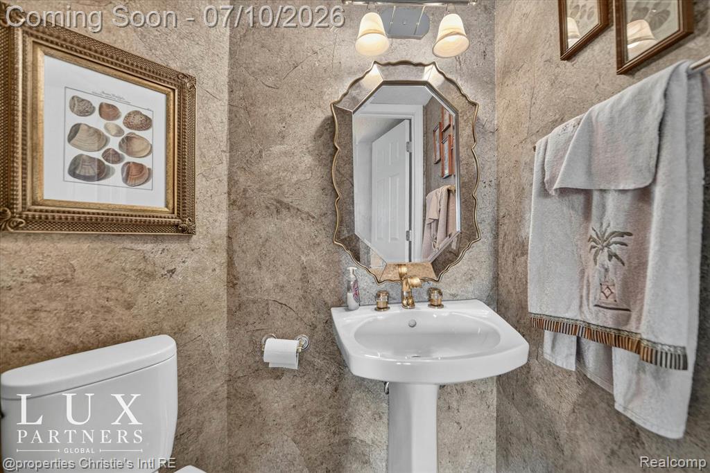 24 Hiawatha Drive, Battle Creek, MI 49015 — Photo 44