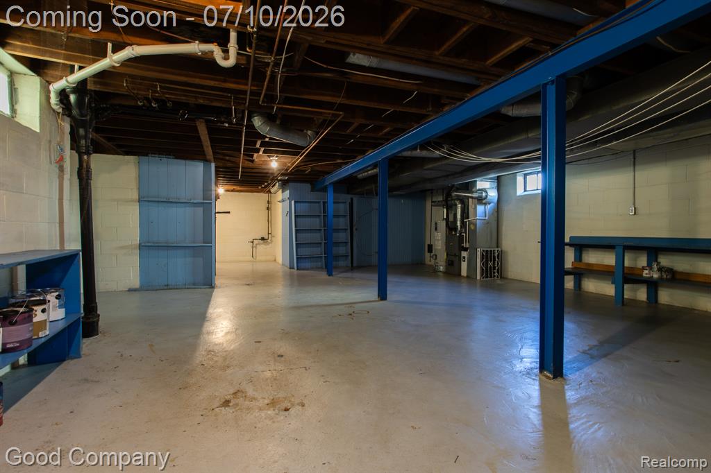 723 Pine Street, Wyandotte, MI 48192 — Photo 35
