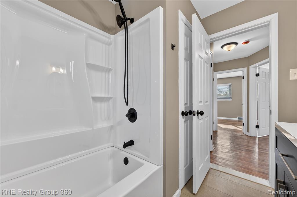 11214 Mae Avenue, Warren, MI 48089 — Photo 25