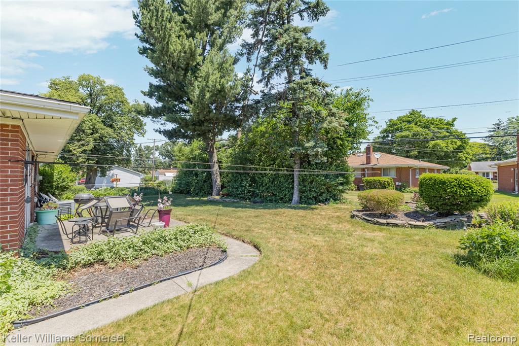 14154 Fenton, Redford, MI 48239 — Photo 45