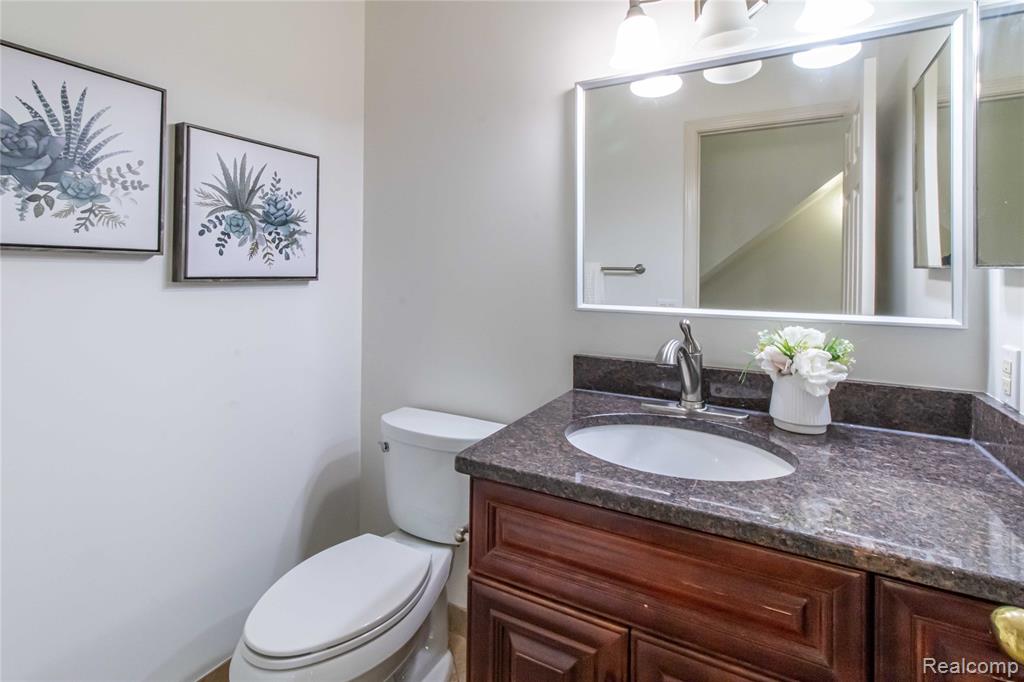 47302 Butler Lane, Novi, MI — Photo 27