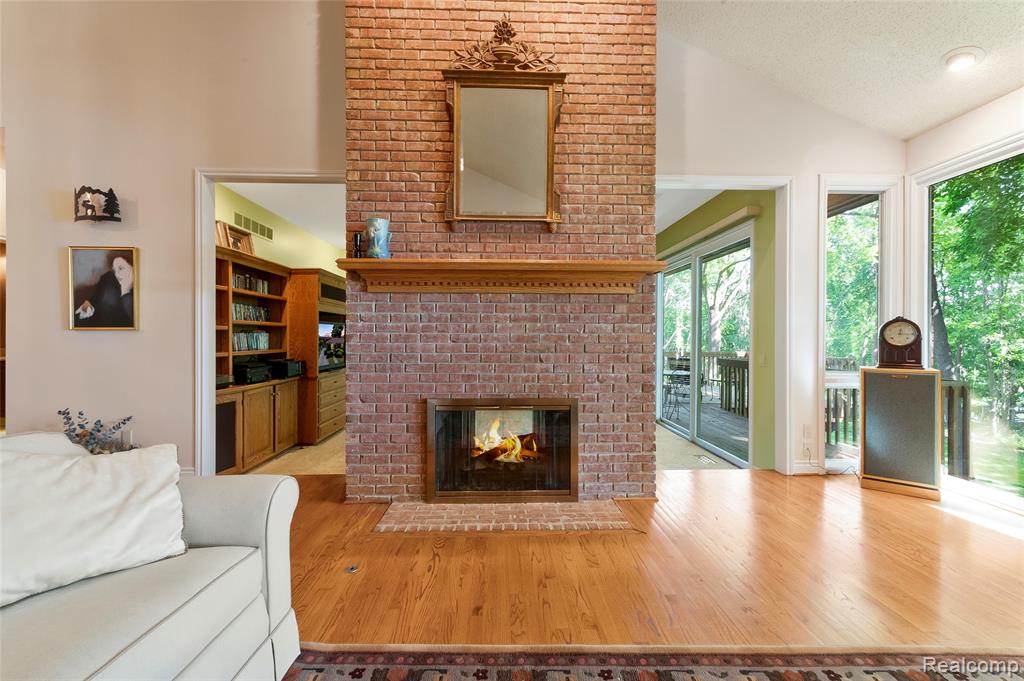 2323 Addaleen Road, Highland, MI — Photo 31