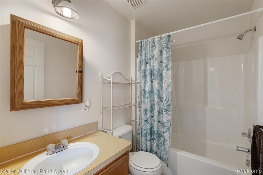90 Mill Street, Lapeer, MI 48446 — Photo 12