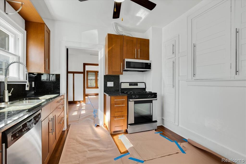 522 N Washington Avenue, Royal Oak, MI 48067 — Photo 7