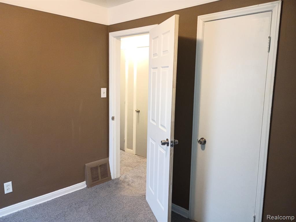 9251 PLAINVIEW, Detroit, MI 48228 — Photo 12