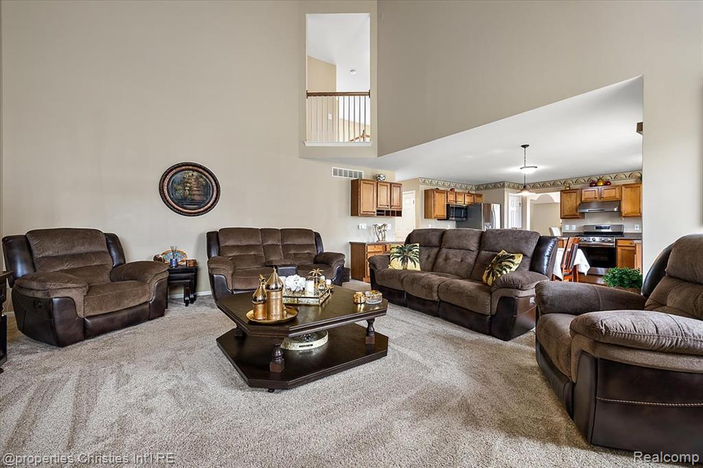 6367 Florence Lane, Belleville, MI 48111 — Photo 34