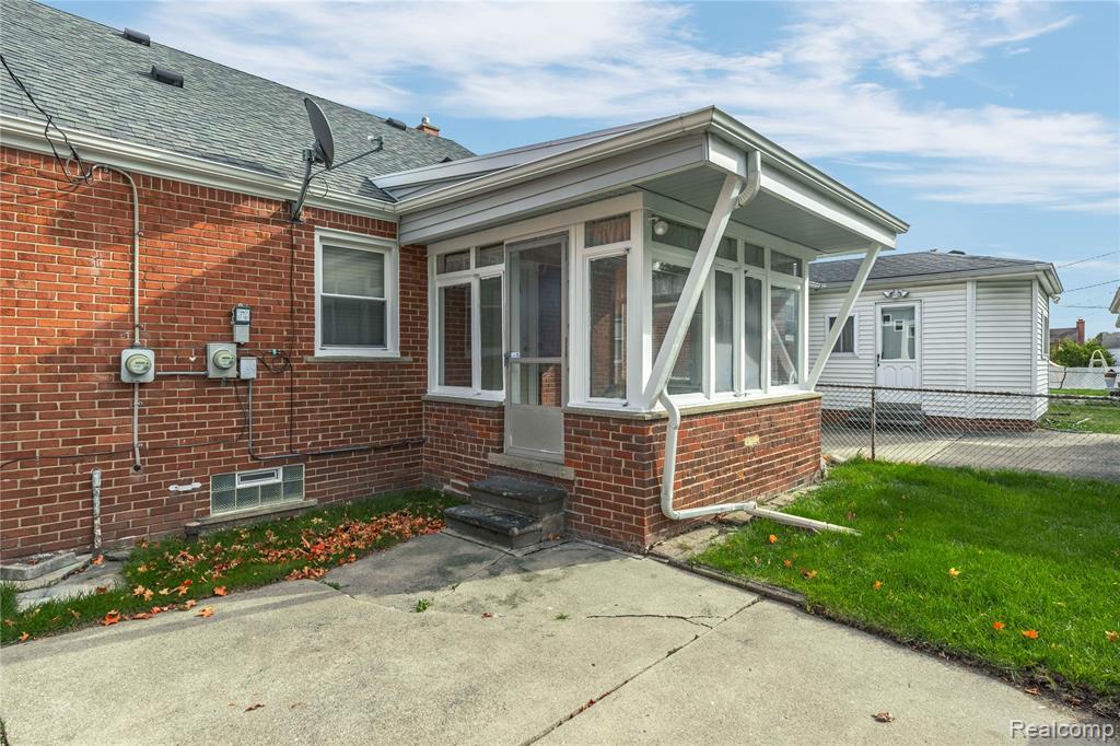 8928 Becker Avenue, Allen Park, MI 48101 — Photo 43