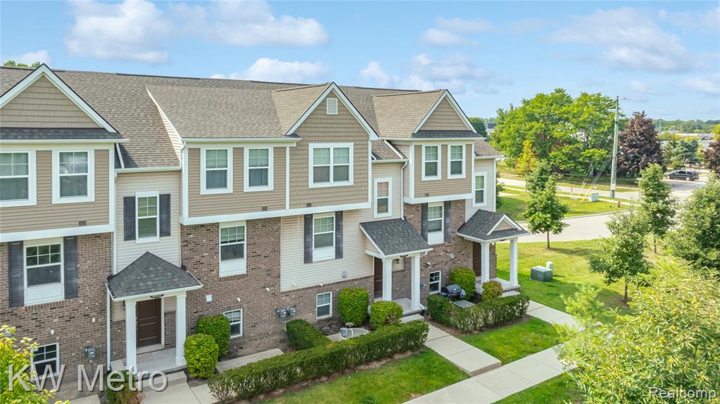 4636 Bradley Circle, Troy, MI 48085 — Photo 31