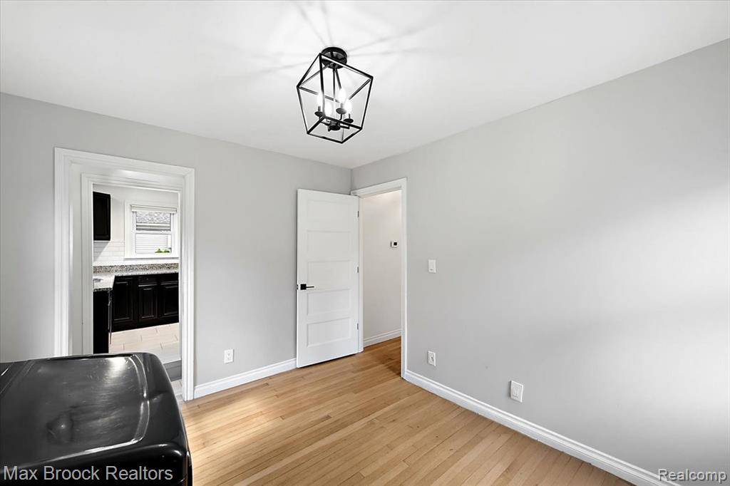 48023 Rex Street, Utica, MI 48317 — Photo 17