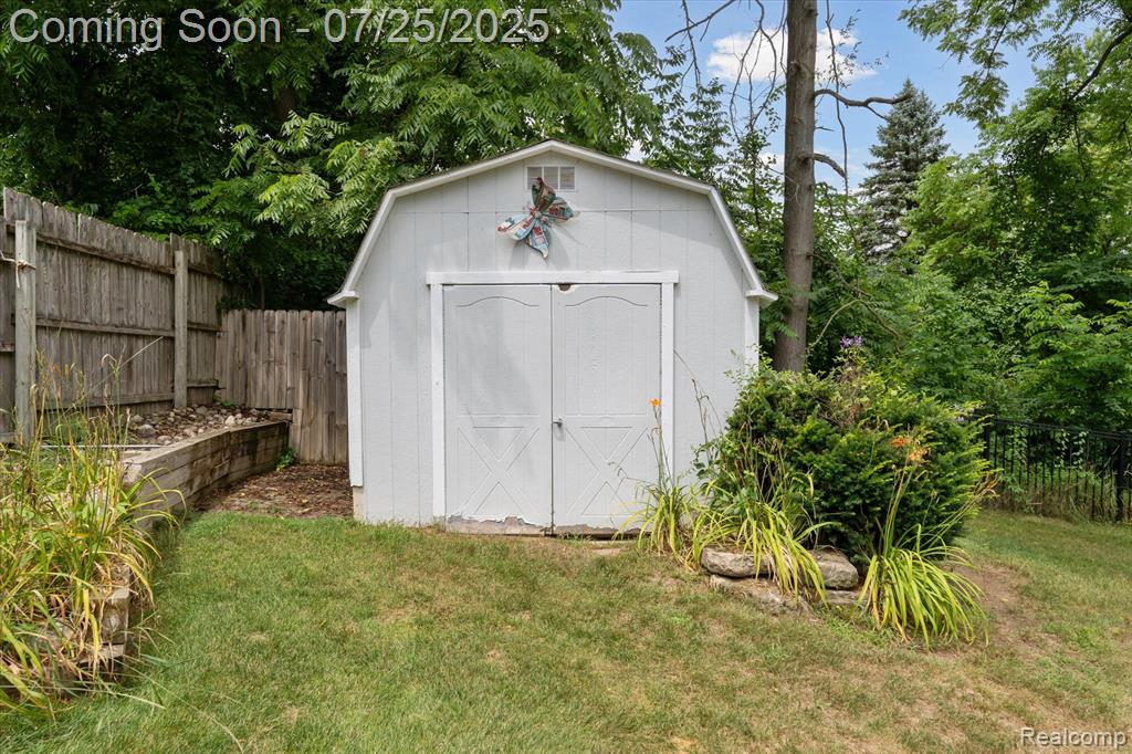 9170 Gale Road, White Lake, MI — Photo 59