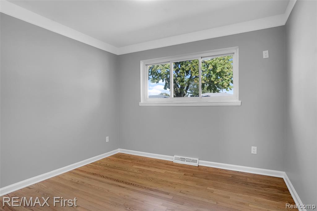 4480 Stratford Drive, Warren, MI 48092 — Photo 13