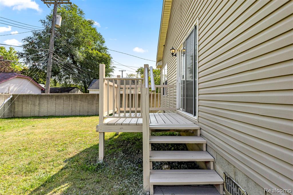 5835 Weddel Street, Taylor, MI — Photo 32