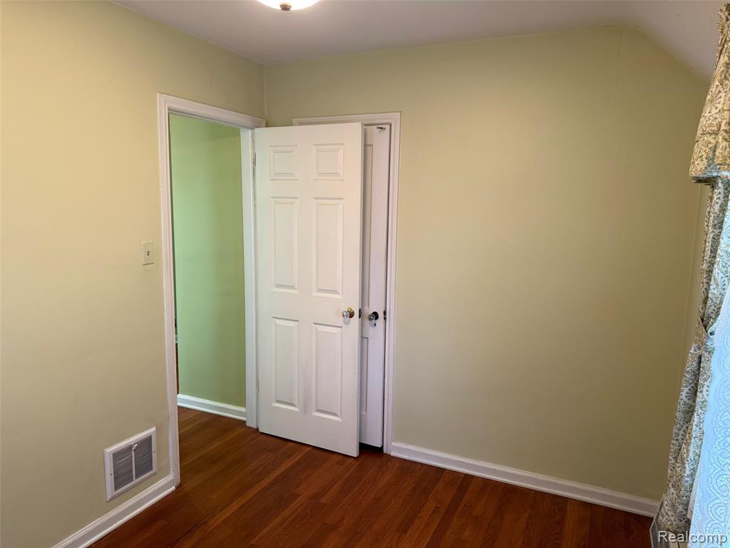 8060 Standard, Center Line, MI 48015 — Photo 19