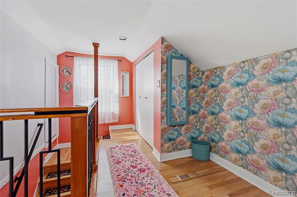 2193 Cambridge Road, Berkley, MI 48072 — Photo 17