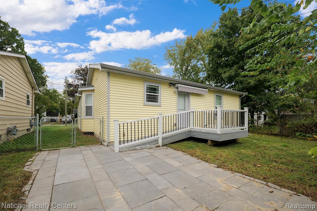 6263 Marywood Avenue, Lansing, MI 48911 — Photo 22