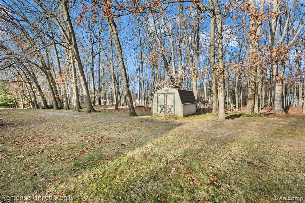 5112 KIERSTAN Drive, Brighton, MI 48114 — Photo 8