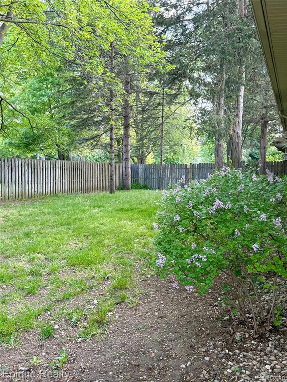 620 Carpenter Road, Flushing, MI 48433 — Photo 7